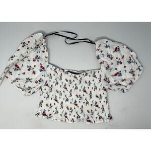 Forever 21 Shirred Crop Blouse with Puff sleeves size Medium Preowned with stain